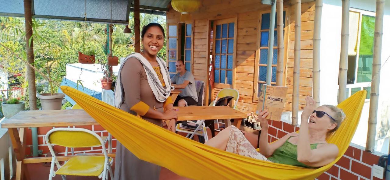 Niya Nest Homestay Kochi Kültér fotó